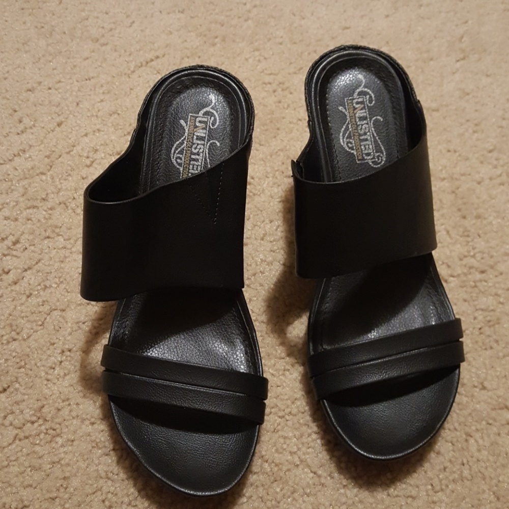 Kenneth Cole Unlisted Wedge